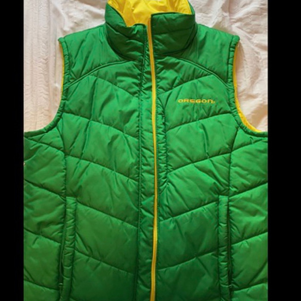 Columbia Oregon Ducks vest
